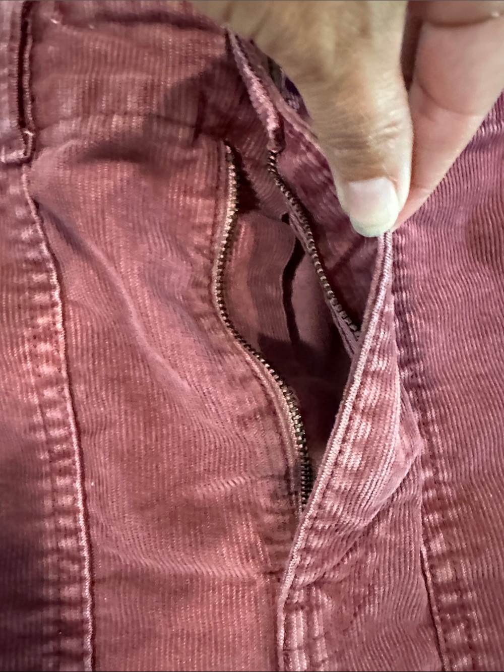 AE - Corduroy Mini Skirt in Deep Wine size 8 - Picture 13 of 14